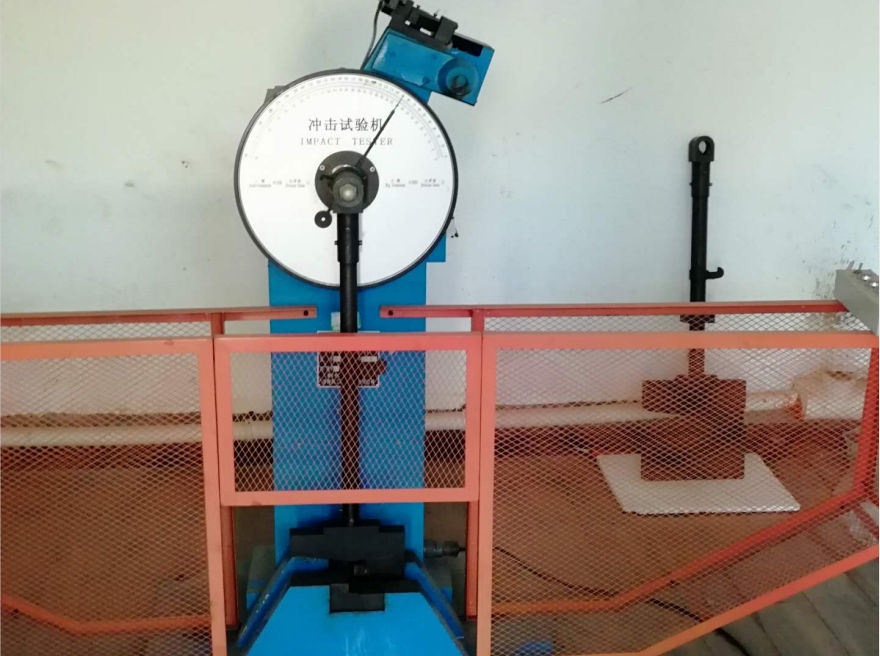 微機(jī)控制電液伺服萬(wàn)能試驗(yàn)機(jī)、金相顯微鏡